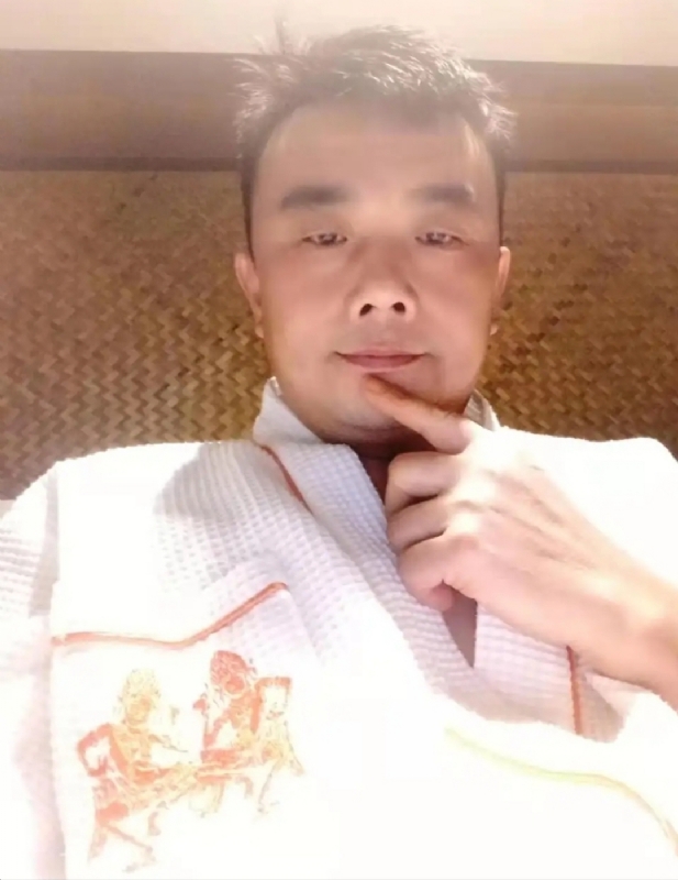 青锋的第一张照片--眉山中老年相亲网